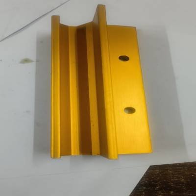 4 Transistor Black Aluminium Heatsink